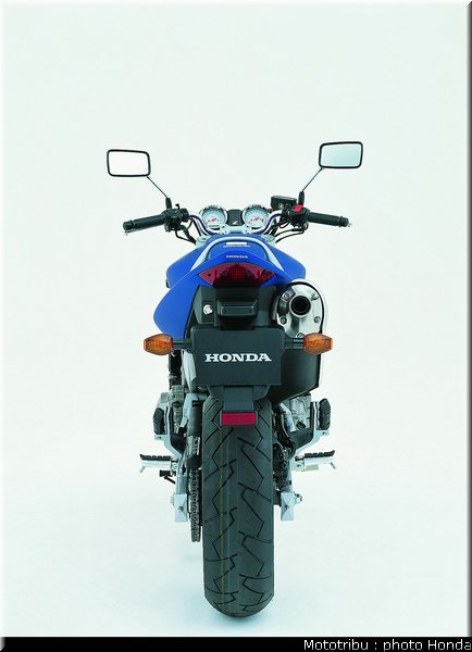 honda_600hornet_2004_012