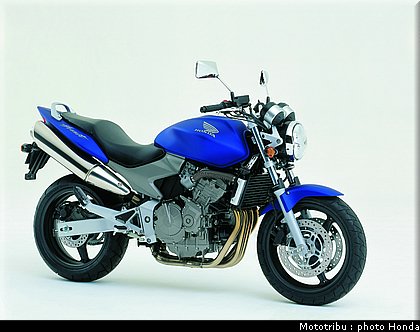 honda_600hornet_2004_010.jpg