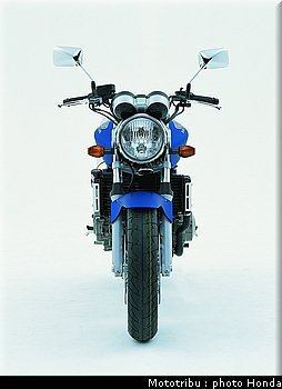 honda_600hornet_2004_011.jpg