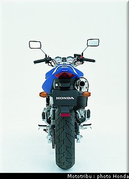 honda_600hornet_2004_012.jpg