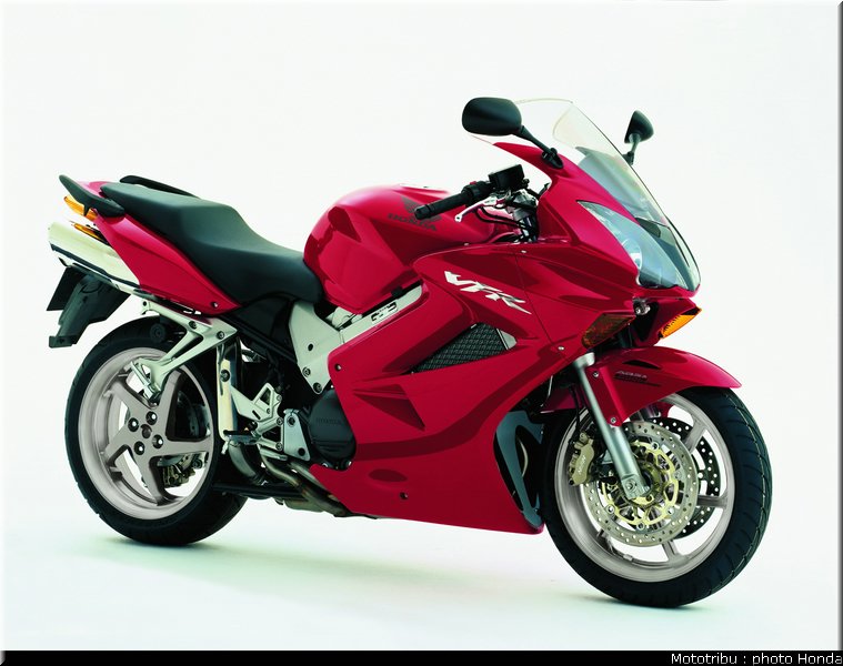 honda_800_vfr_2004_007