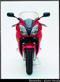 honda_800_vfr_2004_012.jpg