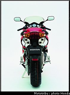 honda_800_vfr_2004_013.jpg