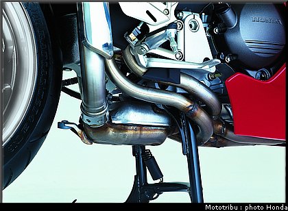 honda_800_vfr_2004_015.jpg