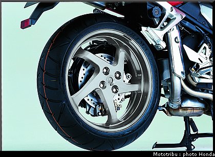 honda_800_vfr_2004_016.jpg