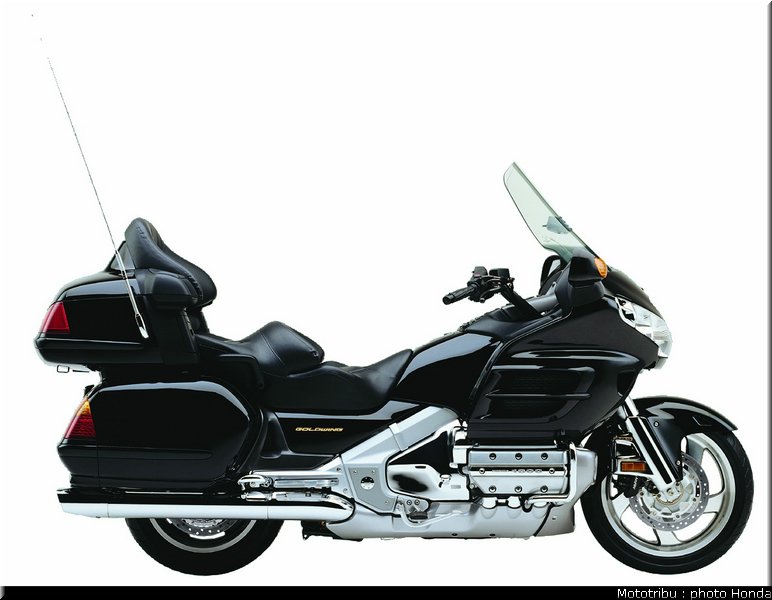 honda_goldwing_2004_001
