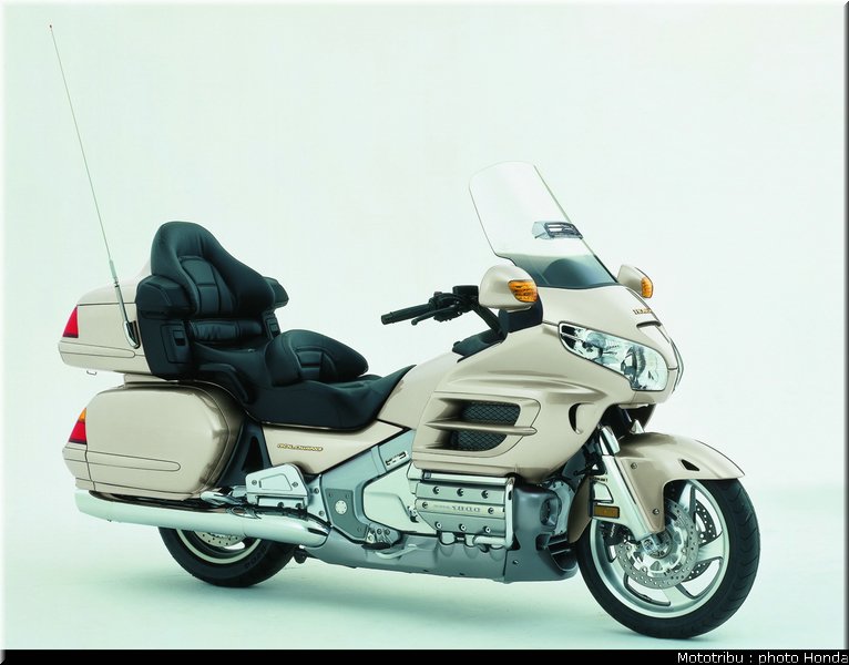 honda_goldwing_2004_005