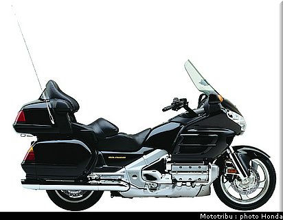 honda_goldwing_2004_001.jpg