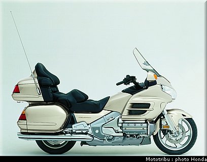 honda_goldwing_2004_003.jpg