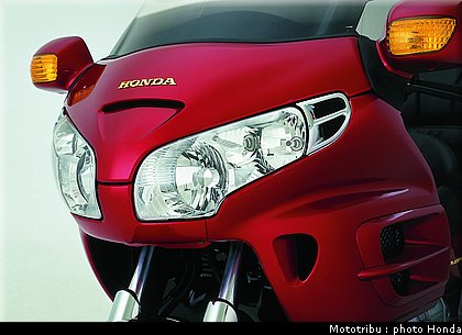 honda_goldwing_2004_009.jpg
