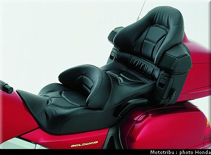 honda_goldwing_2004_010.jpg