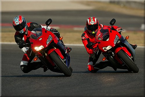 honda-1000cbr-2005-002.jpg