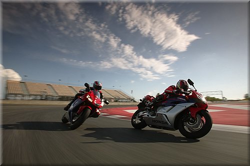 honda-1000cbr-2005-007.jpg