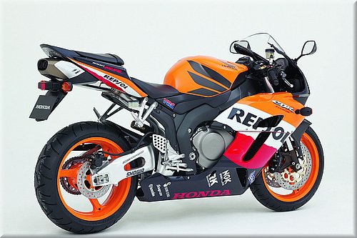 honda-1000cbr-2005-026.jpg