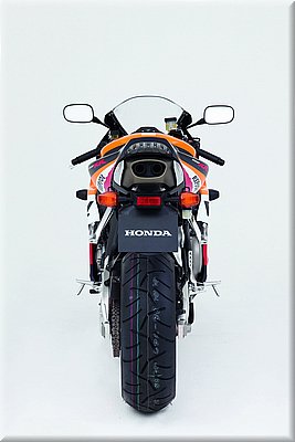 honda-1000cbr-2005-044.jpg