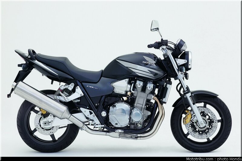 honda_cb1300_2005_022