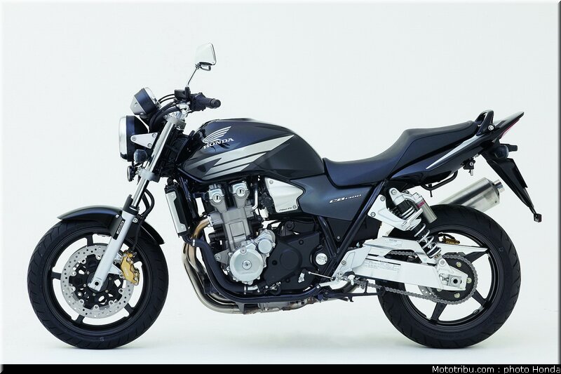 honda_cb1300_2005_023