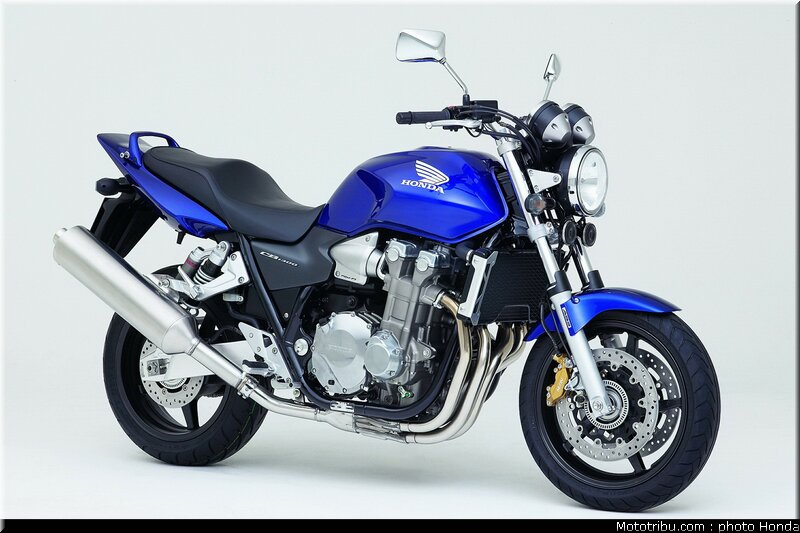 honda_cb1300_2005_025