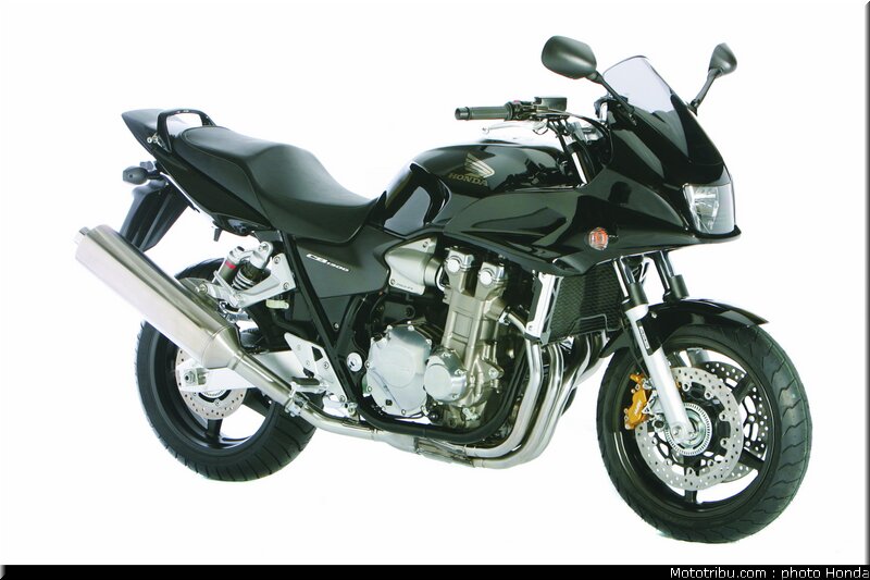 honda_cb1300s_2005_005