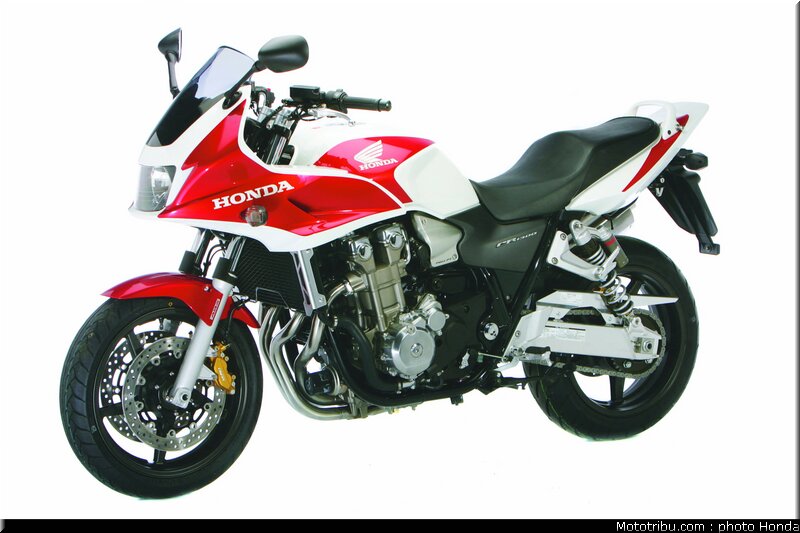 honda_cb1300s_2005_010