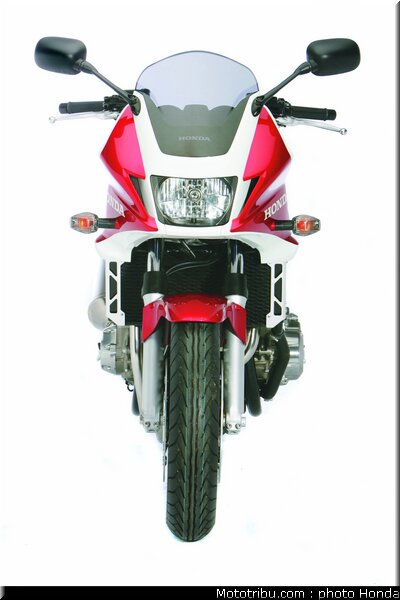honda_cb1300s_2005_014