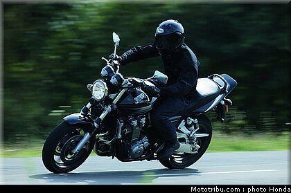 honda_cb1300_2005_005.jpg