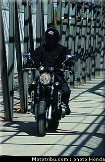 honda_cb1300_2005_008.jpg