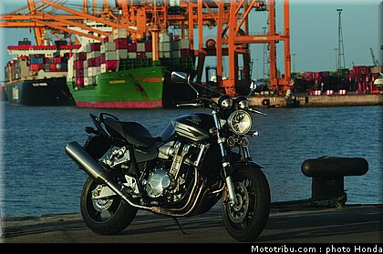 honda_cb1300_2005_011.jpg