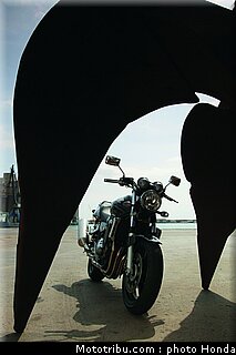 honda_cb1300_2005_015.jpg