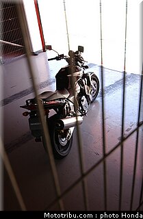 honda_cb1300_2005_016.jpg
