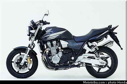 honda_cb1300_2005_023.jpg