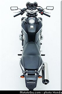 honda_cb1300_2005_027.jpg