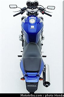 honda_cb1300_2005_028.jpg