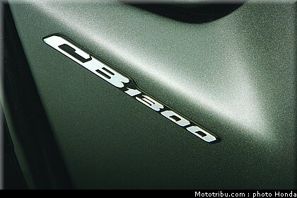 honda_cb1300_2005_030.jpg