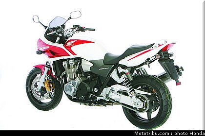honda_cb1300s_2005_012.jpg