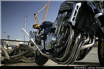honda_cb1300_2005_007.jpg