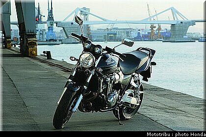 honda_cb1300_2005_010.jpg