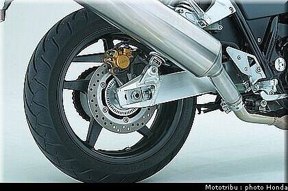 honda_cb1300_2005_022.jpg