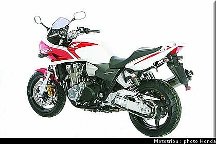 honda_cb1300_2005_037.jpg