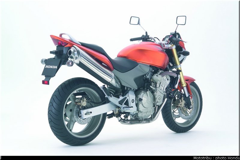 honda_600hornet_2005_021