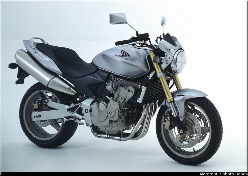 honda_600hornet_2005_023