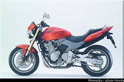 honda_600hornet_2005_015.jpg