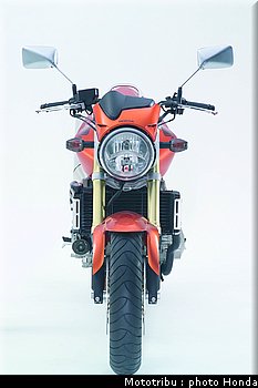 honda_600hornet_2005_025.jpg