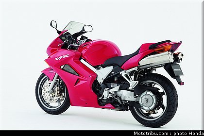 honda_800_vfr_2005_004.jpg