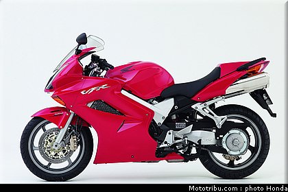 honda_800_vfr_2005_009.jpg