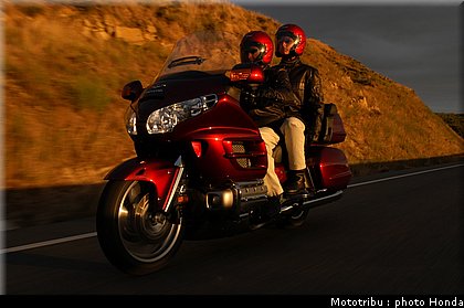 honda_goldwing_2005_001.jpg