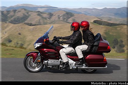 honda_goldwing_2005_002.jpg