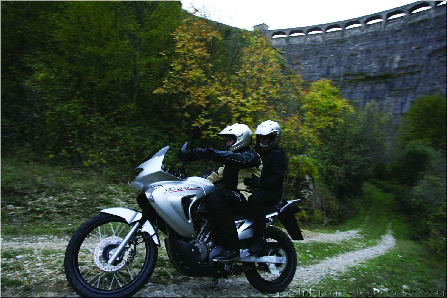 MOTO 