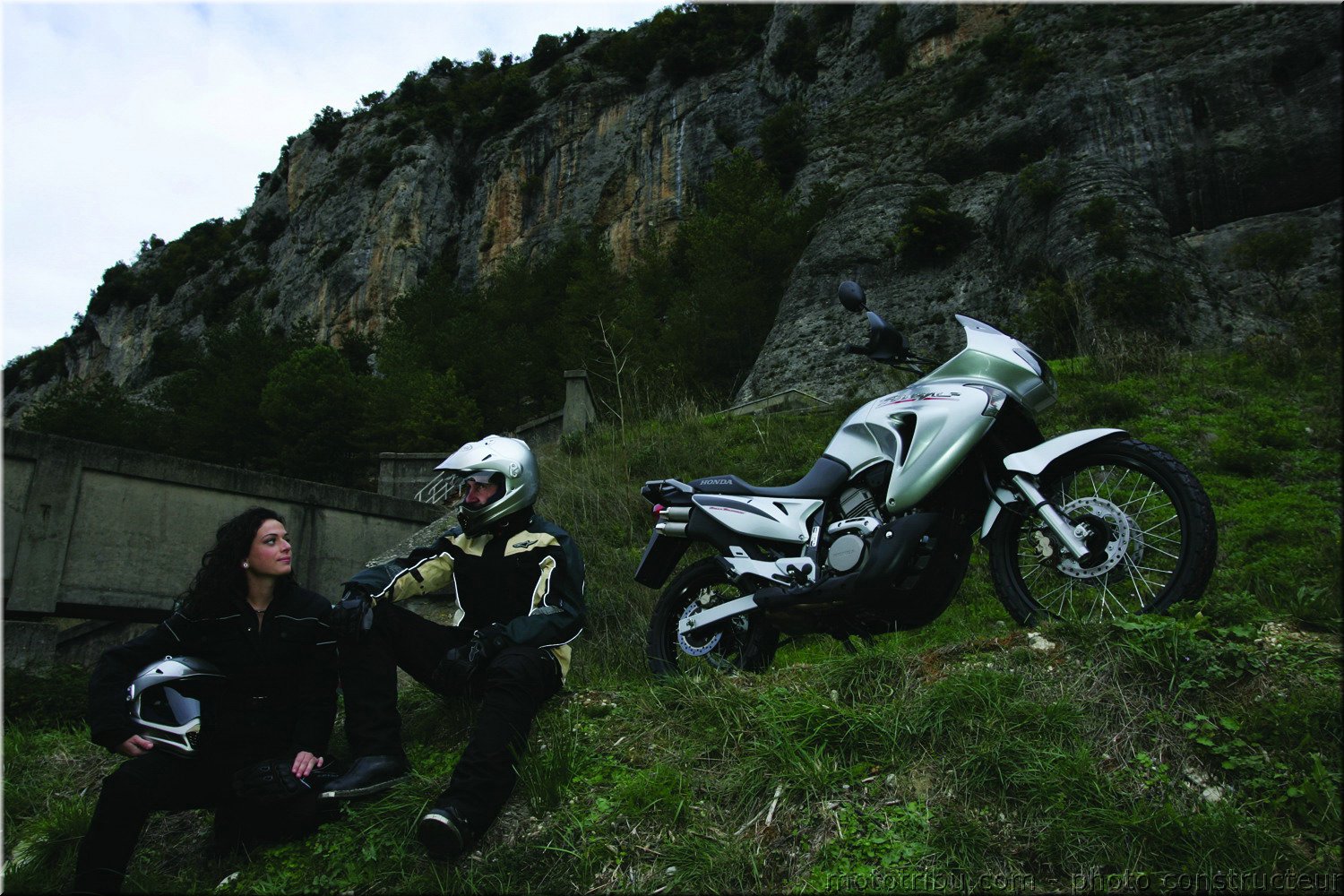 MOTO 