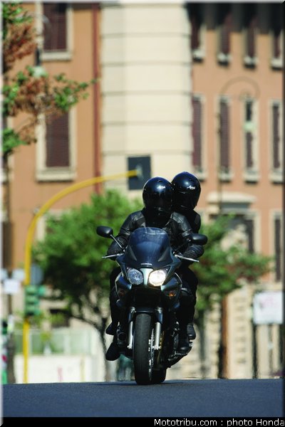 honda_1000_cbf_2006_010